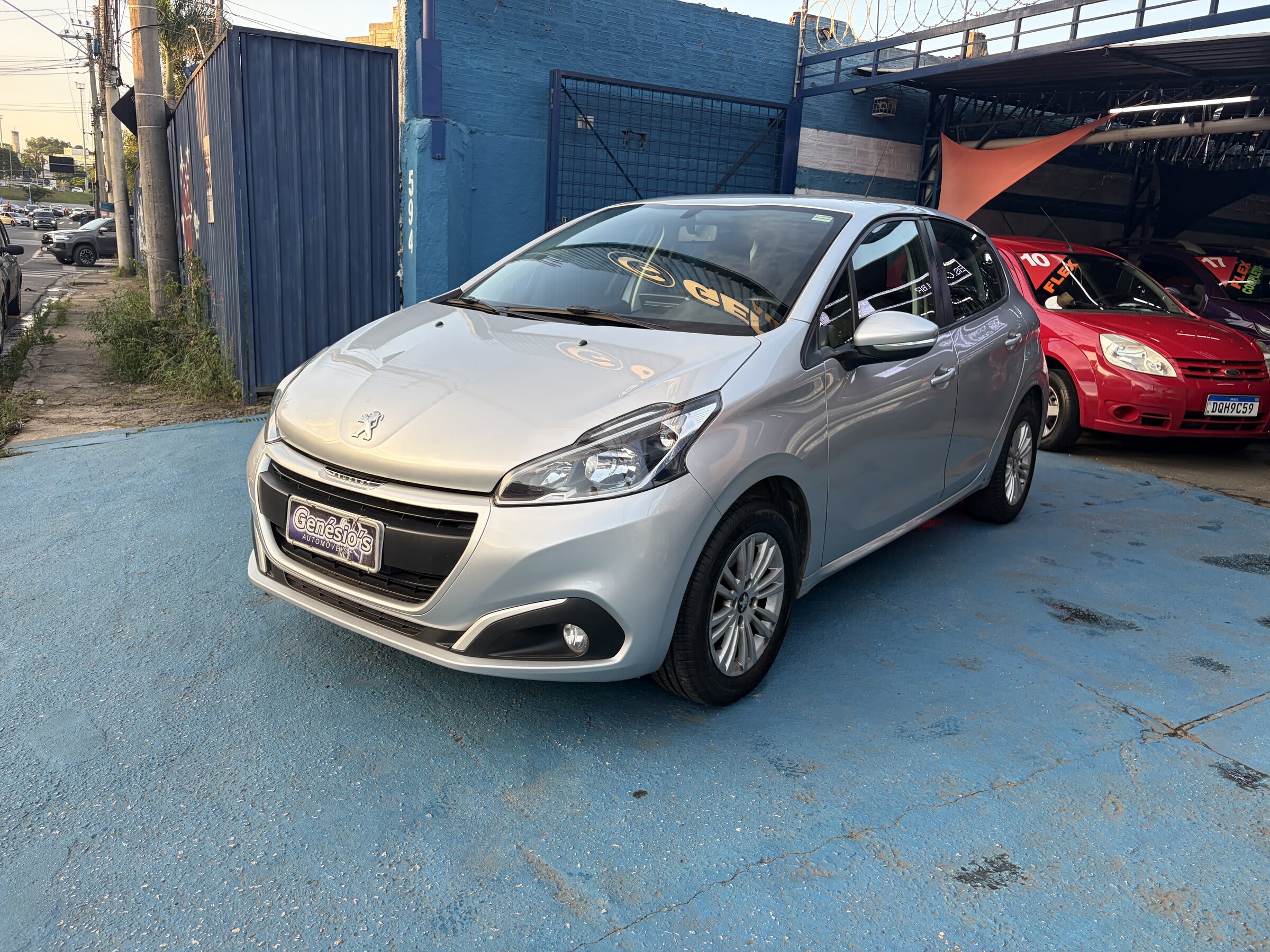 PEUGEOT 208 / ACTIVE 2019 AUTOMÁTICO
