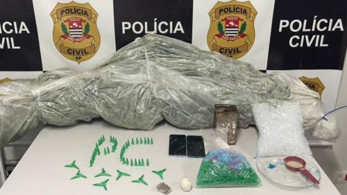 Dupla é presa com cocaína e 30 pés de maconha durante Operação Carnaval em Tambaú
