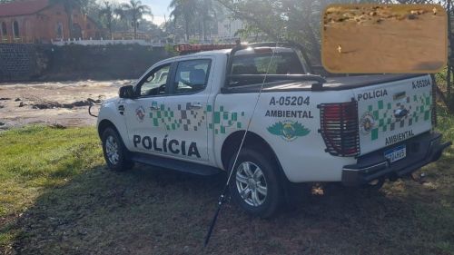 Polícia Militar Ambiental flagra pesca irregular em área proibida no Rio Mogi-Guaçu, em Pirassununga