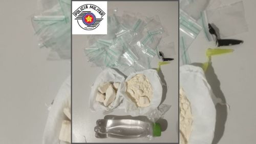 Dupla é presa por tráfico de drogas em Tambaú e ambos são encaminhados ao plantão policial em Casa Branca