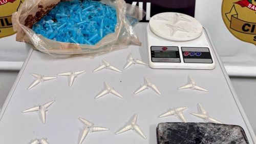 Polícia Civil e Polícia Militar prendem dois irmãos por tráfico de drogas em Tambaú