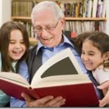 Storytelling Grandpa meme template