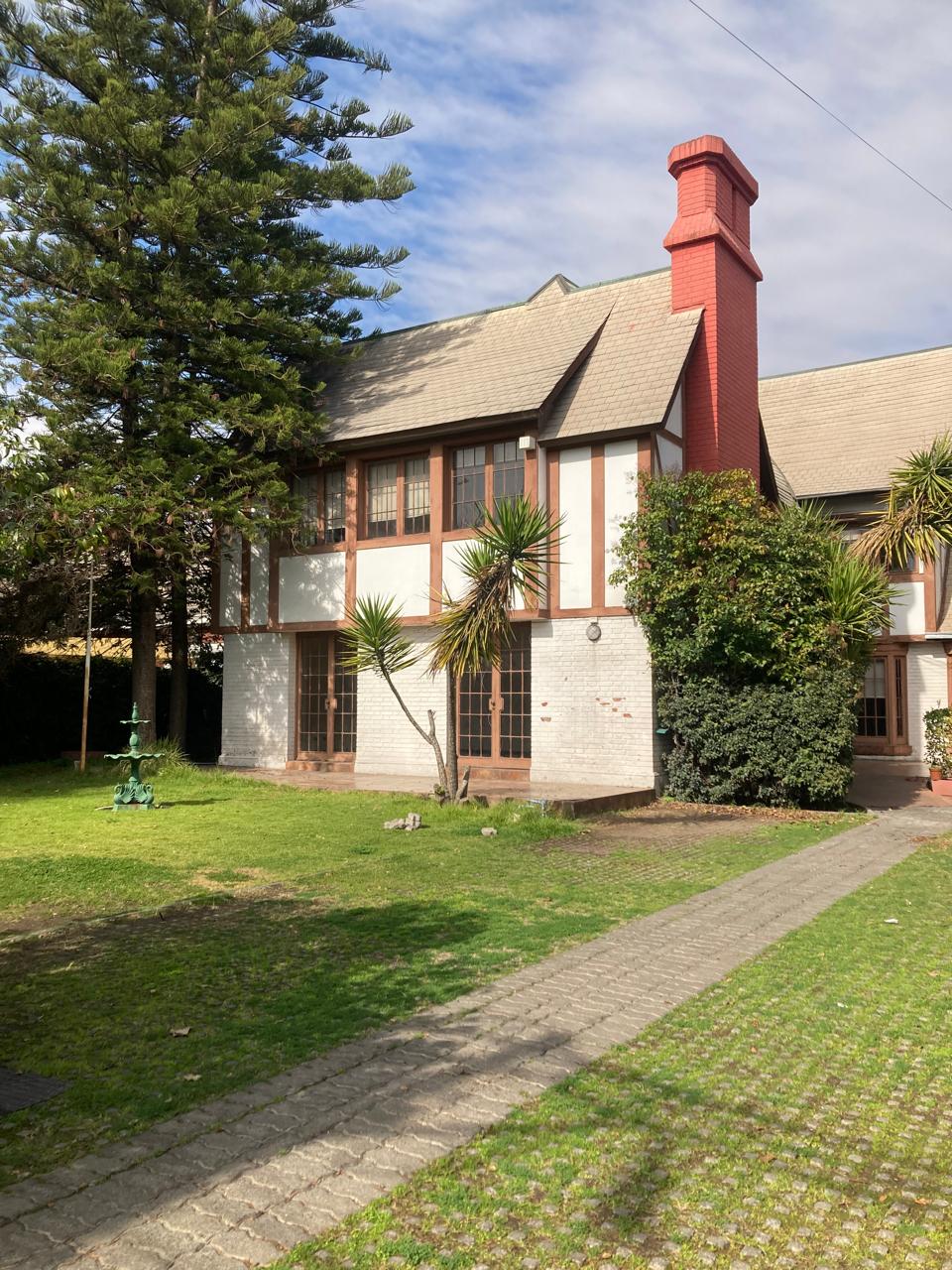 CASA EN LA REINA - Image 1