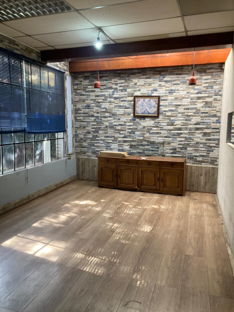 CASA EN LA REINA - Image 10