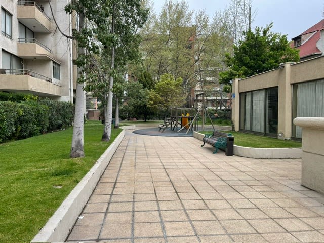 Departamento Ñuñoa, a pasos Metro Monseñor Eyzaquirre - Image 11