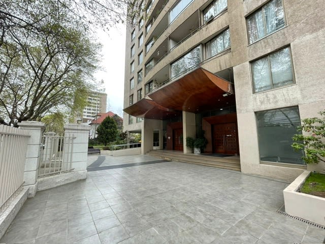 Departamento Ñuñoa, a pasos Metro Monseñor Eyzaquirre - Image 12