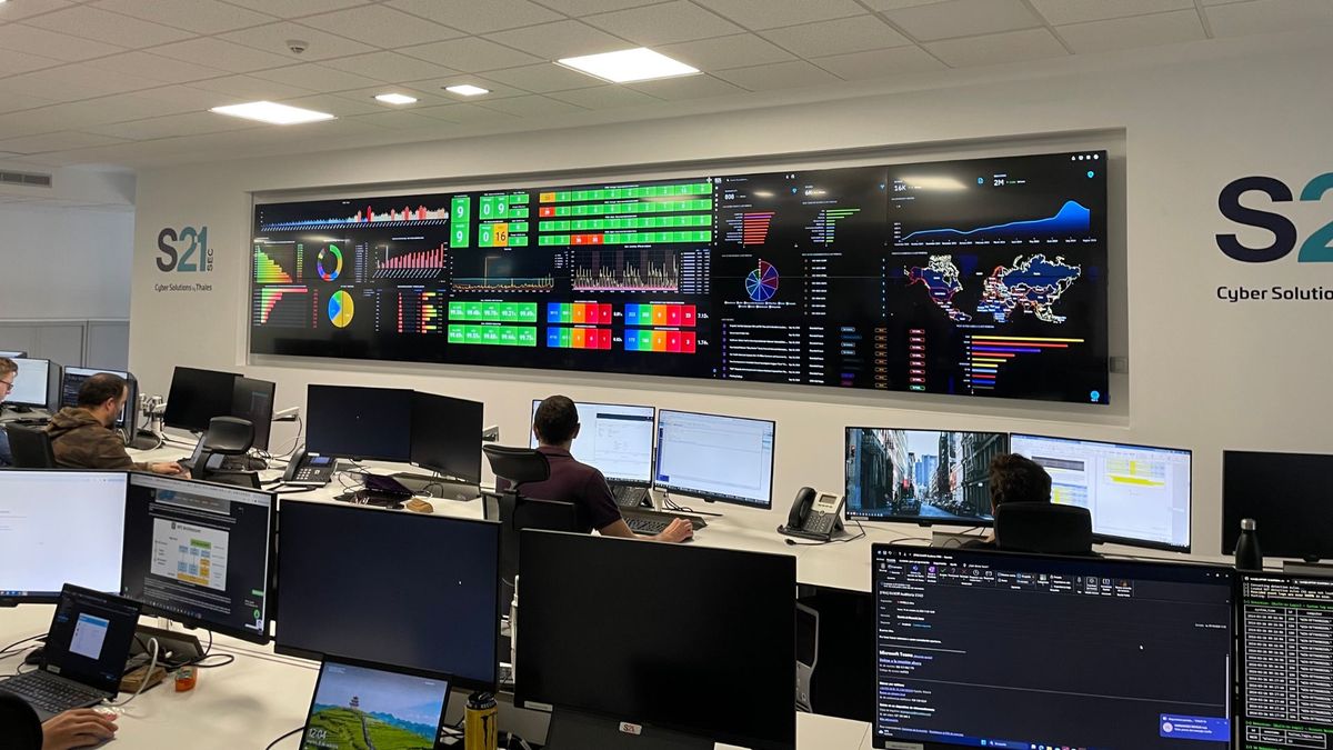 An illustration depicting advanced artificial intelligence assisting in cybersecurity defense. Credit: cio.com