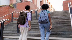 An illustration of a phishing email, highlighting the deceptive nature of these cyberattacks targeting university staff. Credit: a57.foxnews.com