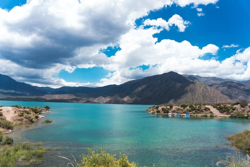 Experiencias Exclusivas en Mendoza: El Paraíso del Vino