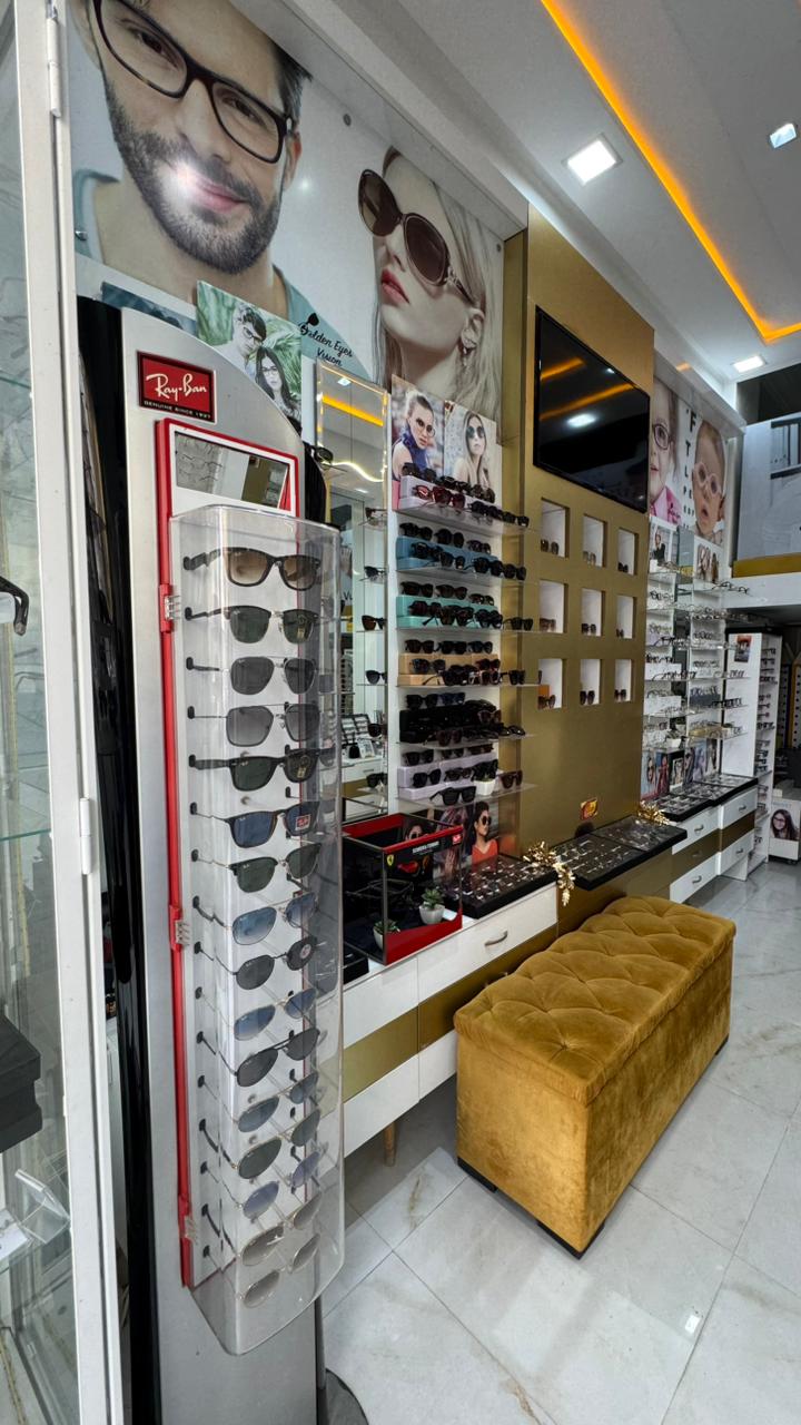 Golden Eyes Vision Store 2