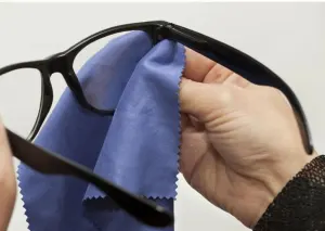 Essuie Lunettes 1