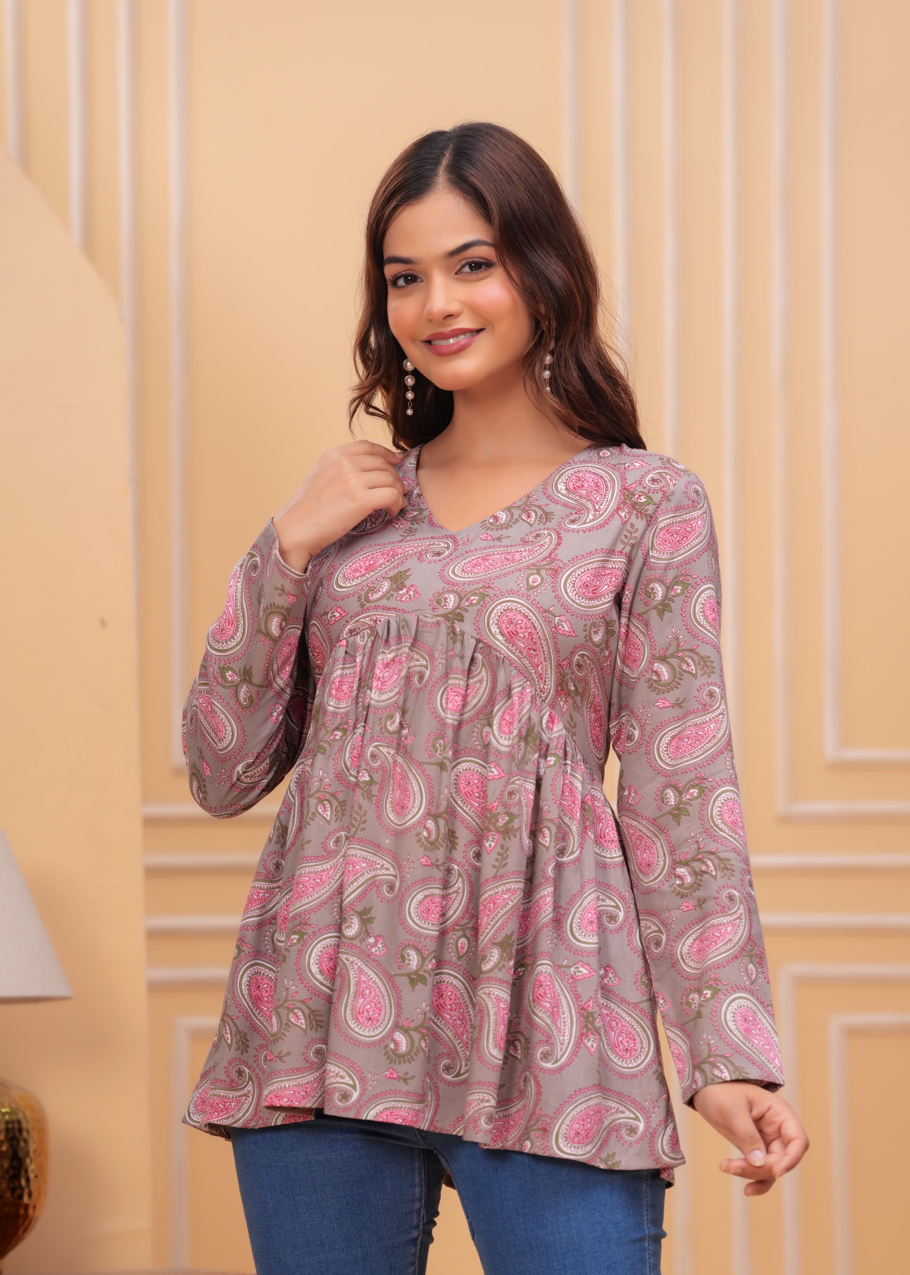 Paisley Poise in Dusty Mauve