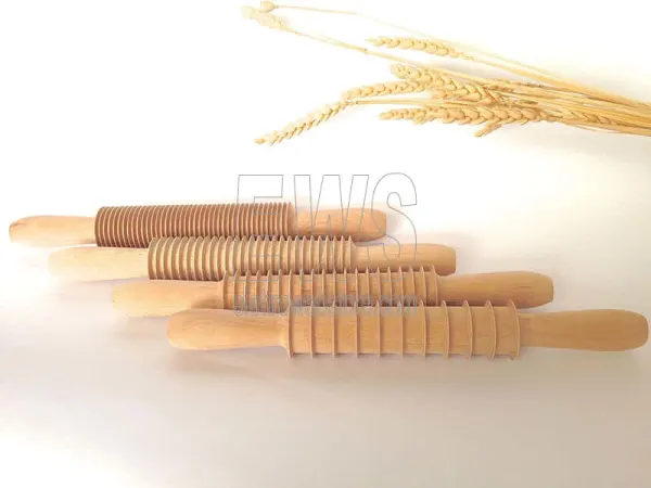 set-4-mattarelli-taglia-pasta-legno-faggio-spaghetti-fettuccine-tagliatelle-pappardelle-LEG014