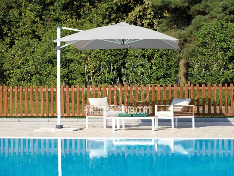 Parapluie gris clair 3 x 4 m avec mât latéral E5047