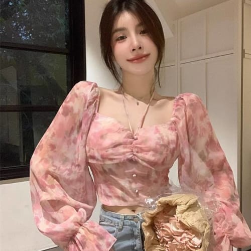 Puffy sleeve crop top