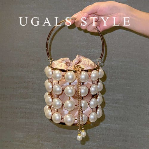 Exclusive pearl clutch