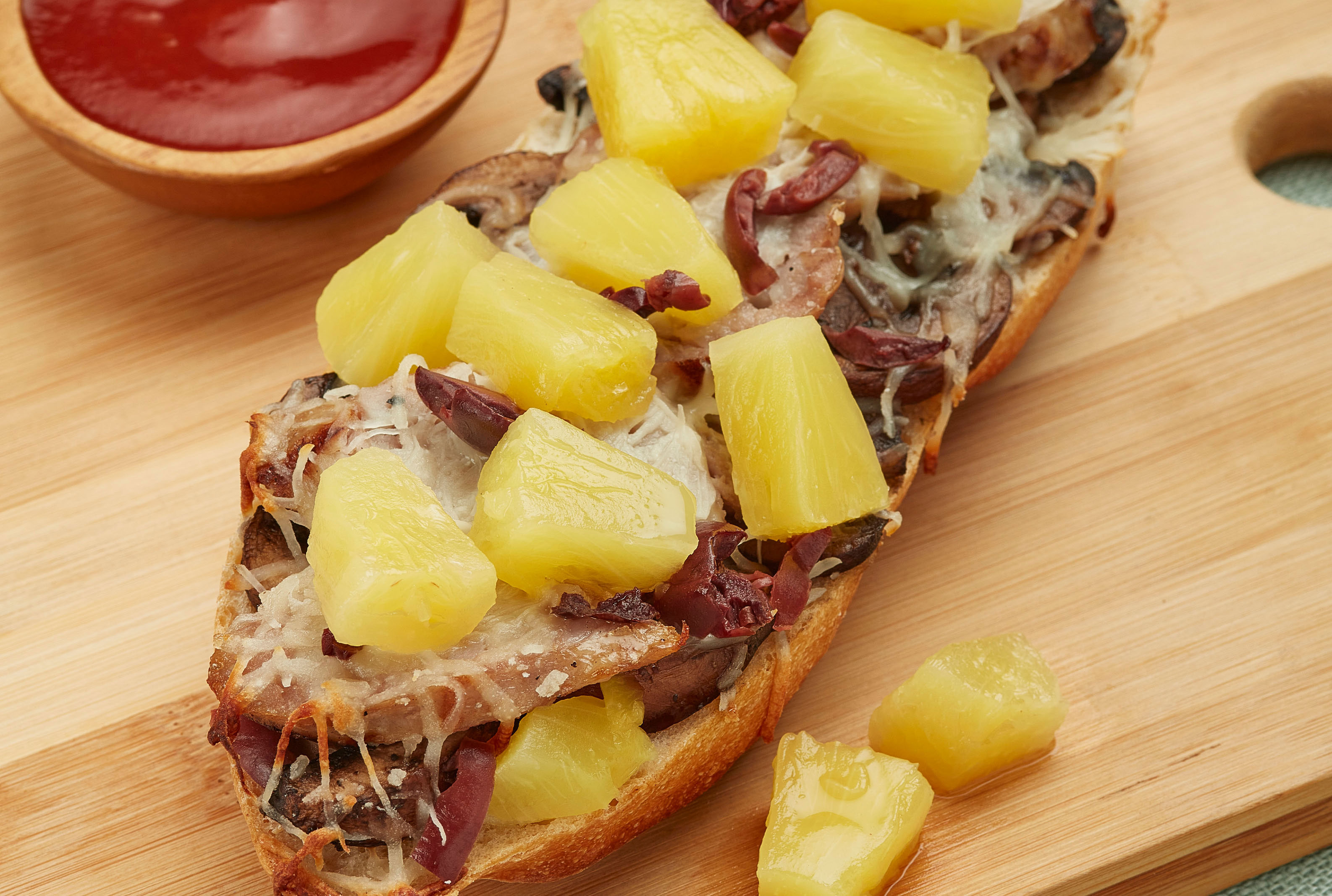 Hawaiian Zapiekanka (Hawaiian Style Open Faced Sandwich)