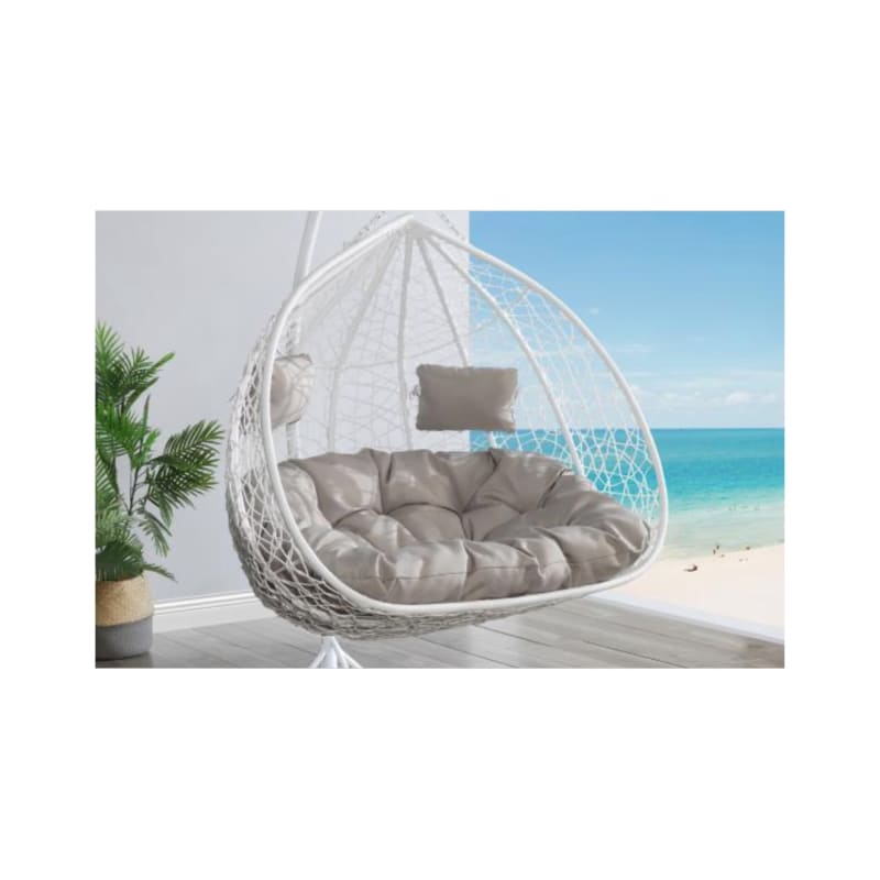 Fauteuil suspendu 2 places en résine tressée – Blanc avec coussins gris – CAYAMBE de MYLIA - Image 2