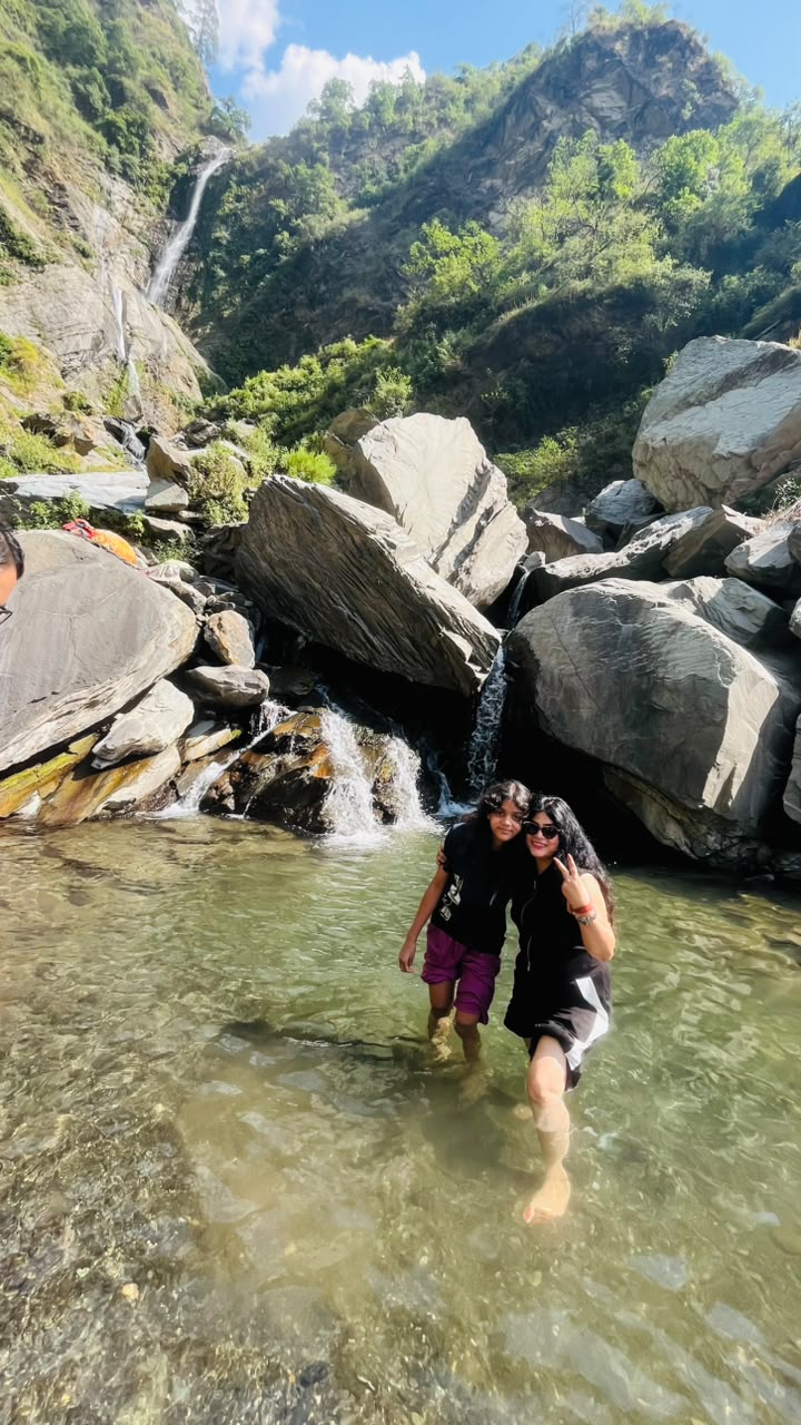 Happy clients at Tirthan Valley