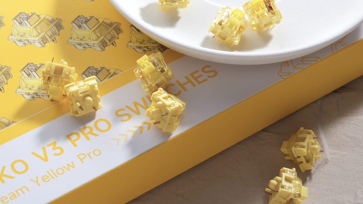 Akko V3 Creamy Yellow Pro Switches