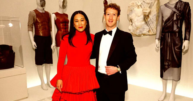 Mark Zuckerberg's Wife Shuts Down School for the Disadvantaged