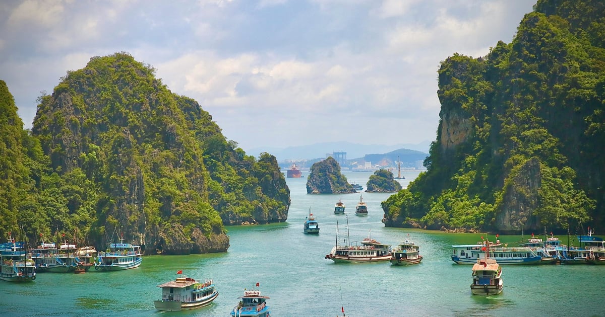 Ha Long Bay