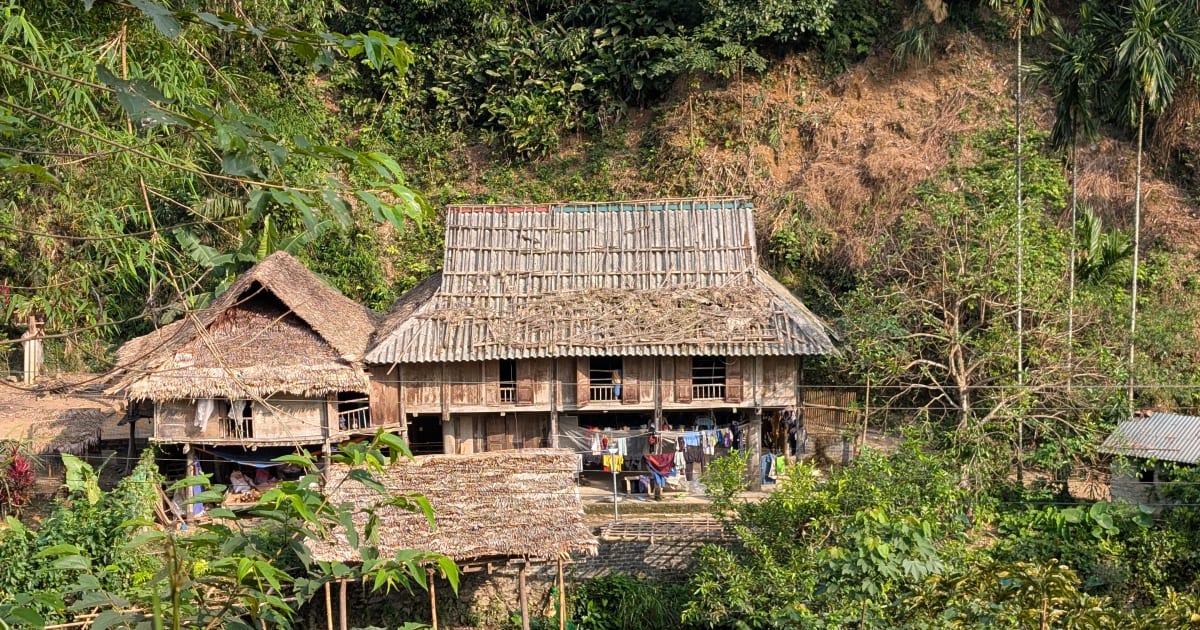 Kho Muong Village
