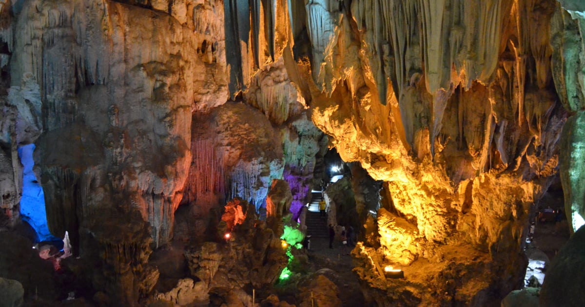 Thien Cung Cave