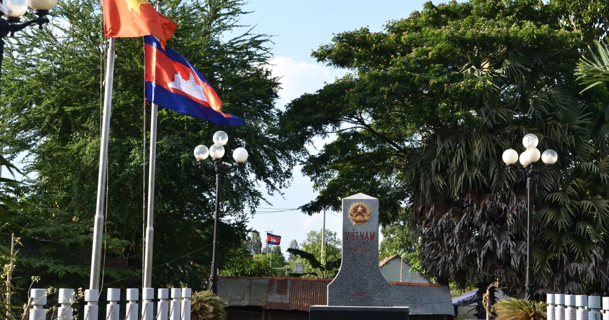 Thường Phước Border Gate