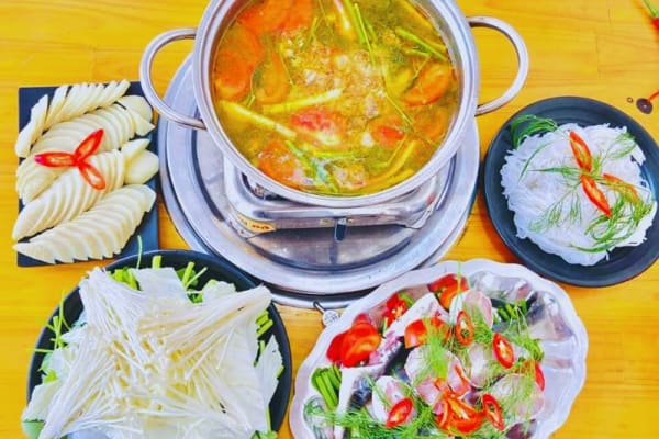 Cá tầm nấu măng