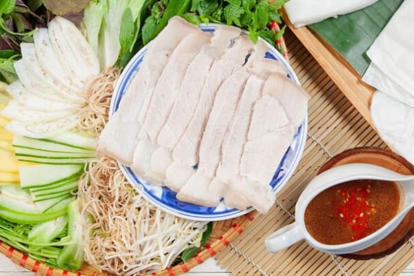Bánh tráng cuốn thịt heo
