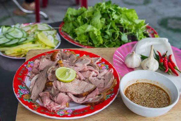 Bê thui Cầu Mống