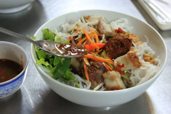 Bún mắm nêm