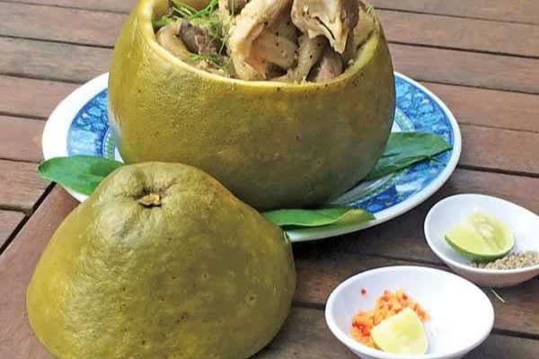 Gà hấp bưởi
