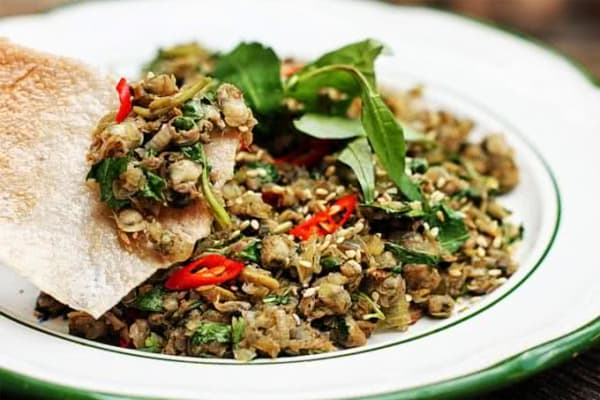 Hến xúc bánh đa