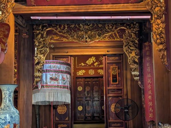 Bach Ma Temple 7