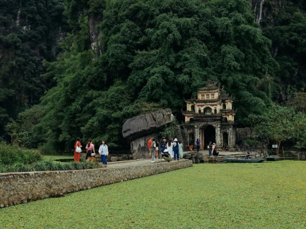 Bich Dong Pagoda 1