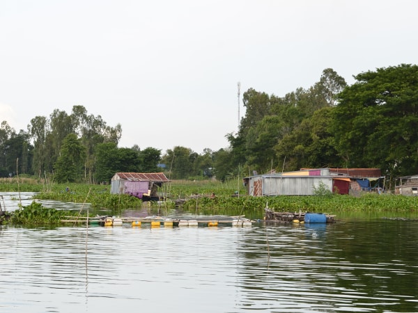 Búng Bình Thiên Lake 2