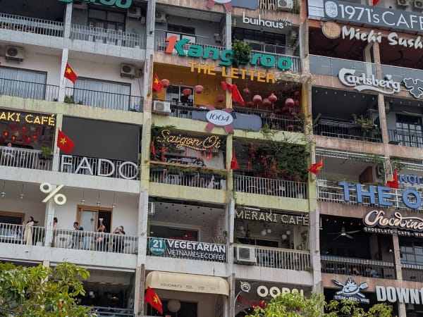 The Cafe Apartment 8