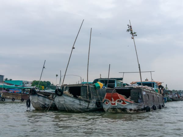 Cái Răng Floating Market 1
