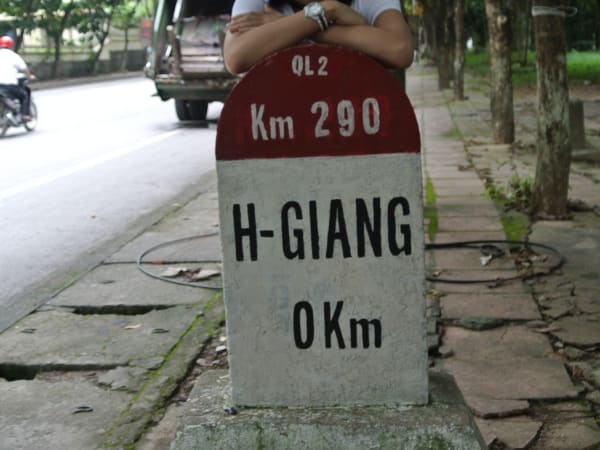 Km 0 Milestone — Hà Giang 5