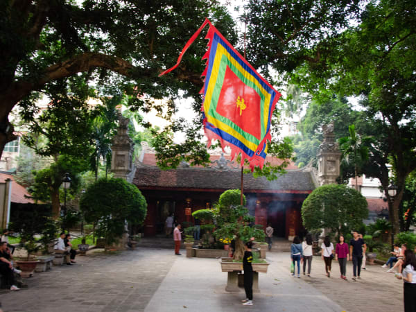 Quan Thanh Temple 2