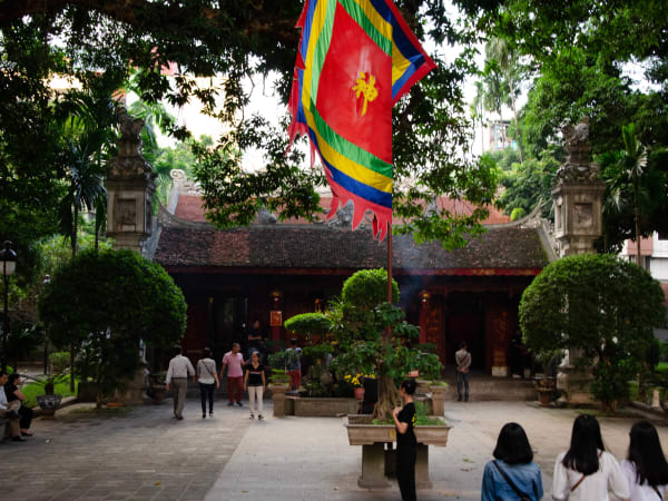 Quan Thanh Temple 3