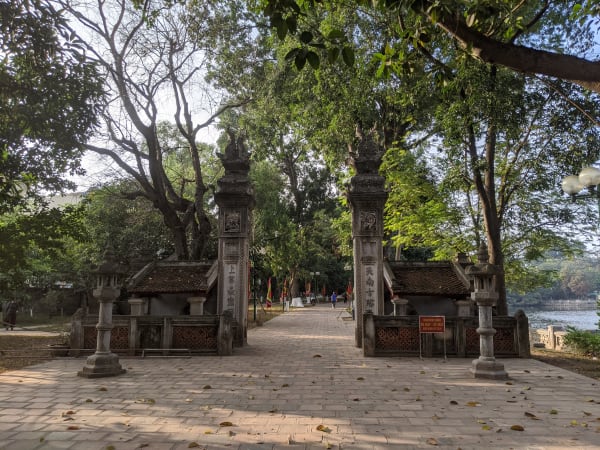 Voi Phuc Temple 3