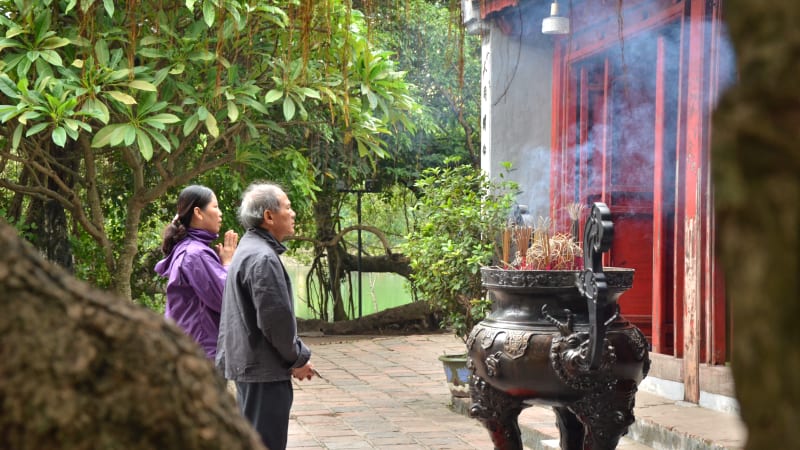 Vietnam Cultural Etiquette: What Locals Wish Visitors Knew