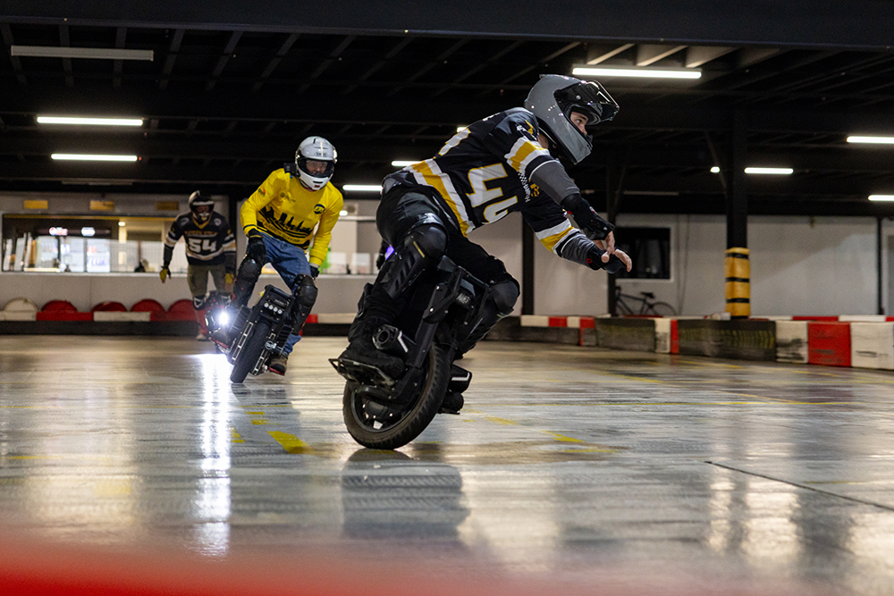 Electric Skateboard & Unicycle Racing – QuokkaDaily