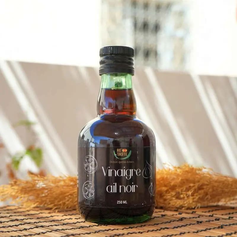Vinaigre à l’ail noir (250ml)