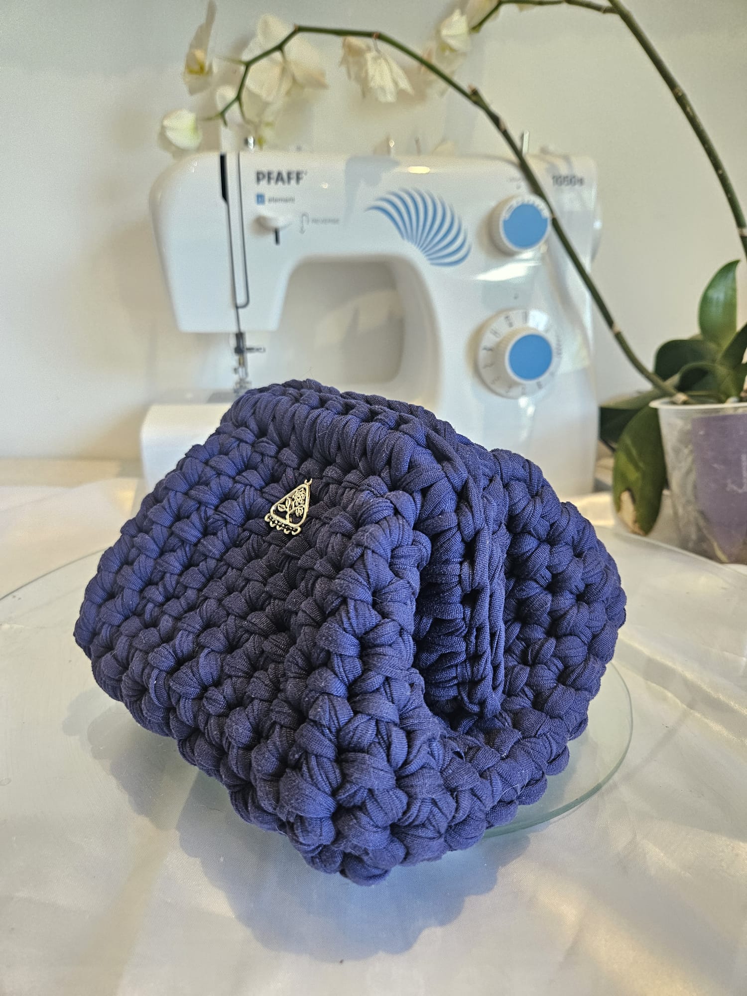 Pochette de maquillage en crochet – Bleu marine intemporel