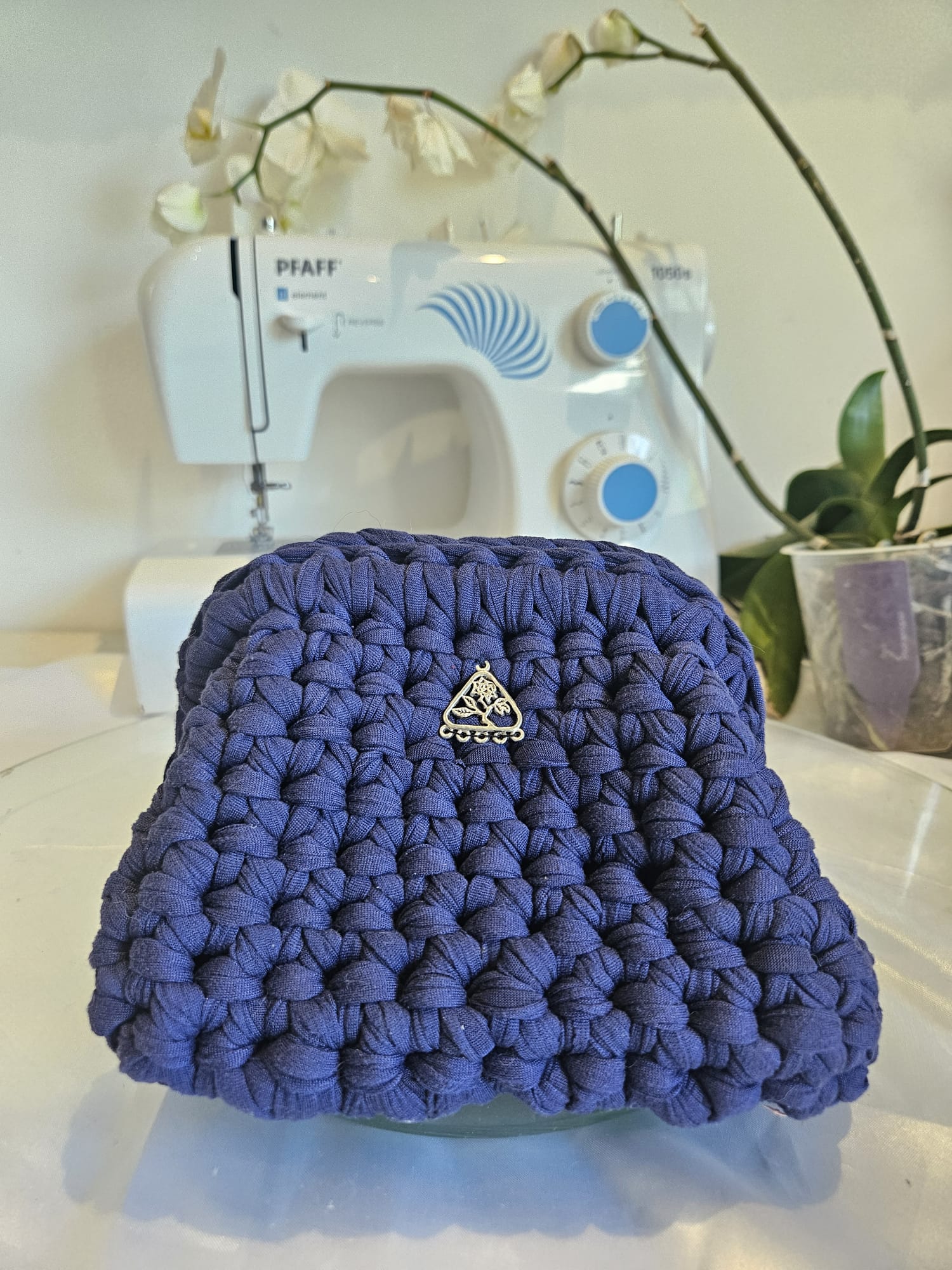 Pochette de maquillage en crochet – Bleu marine intemporel photo 5