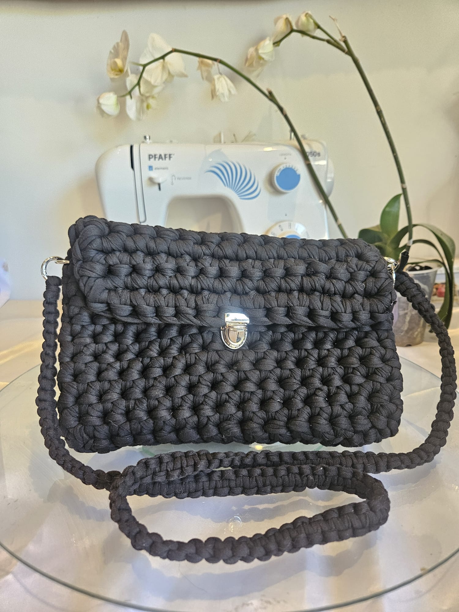 Sac noir en crochet photo 1